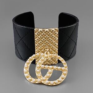 2 Pearl Circle & Leather Cuff